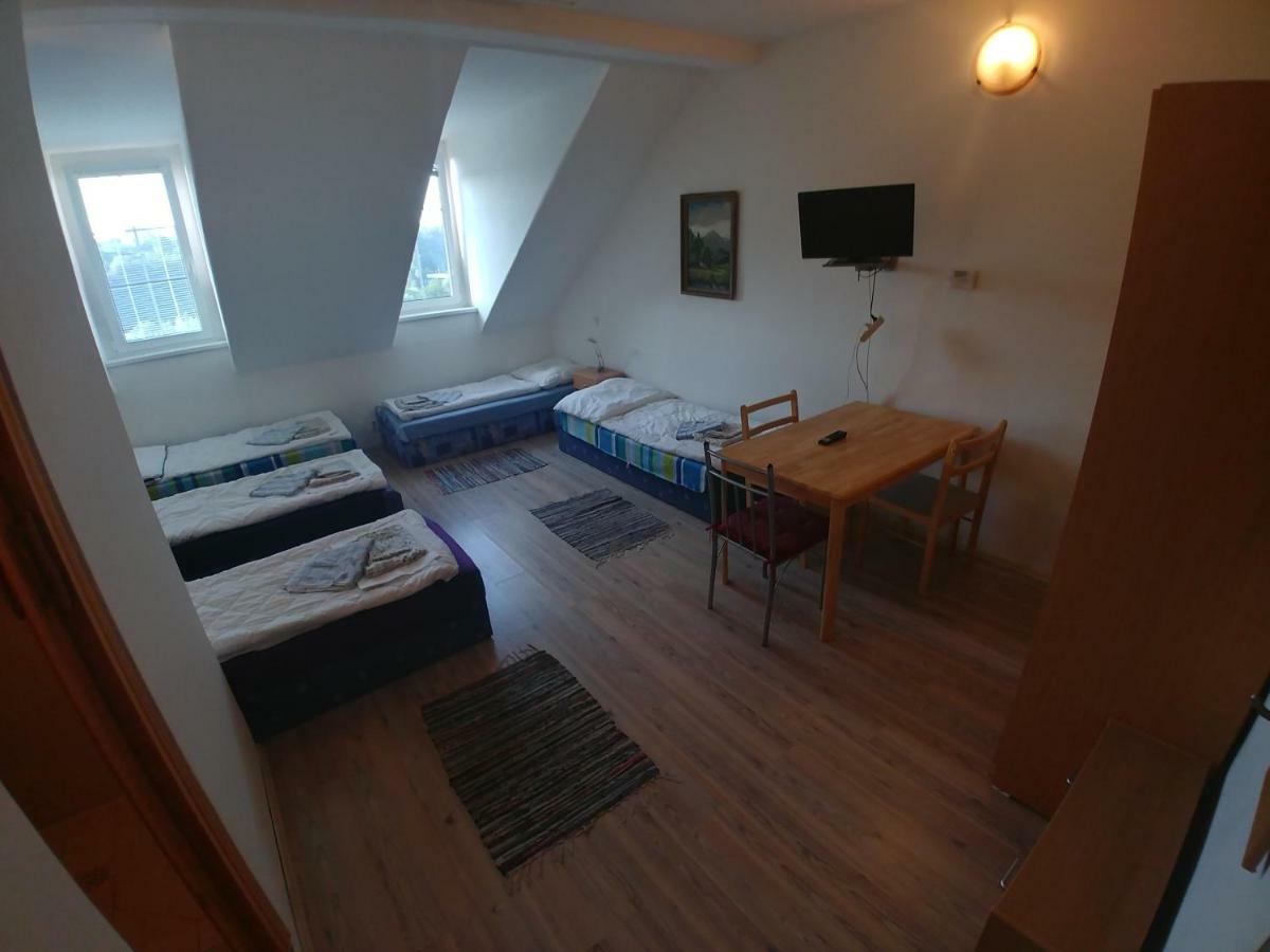 Kv Apartmans Varsavska Карловы Вары Экстерьер фото