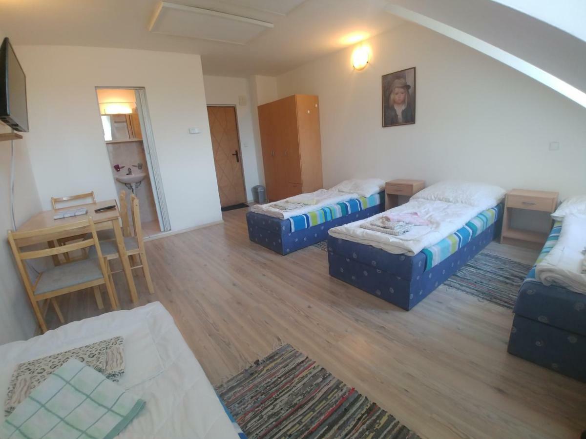 Kv Apartmans Varsavska Карловы Вары Экстерьер фото